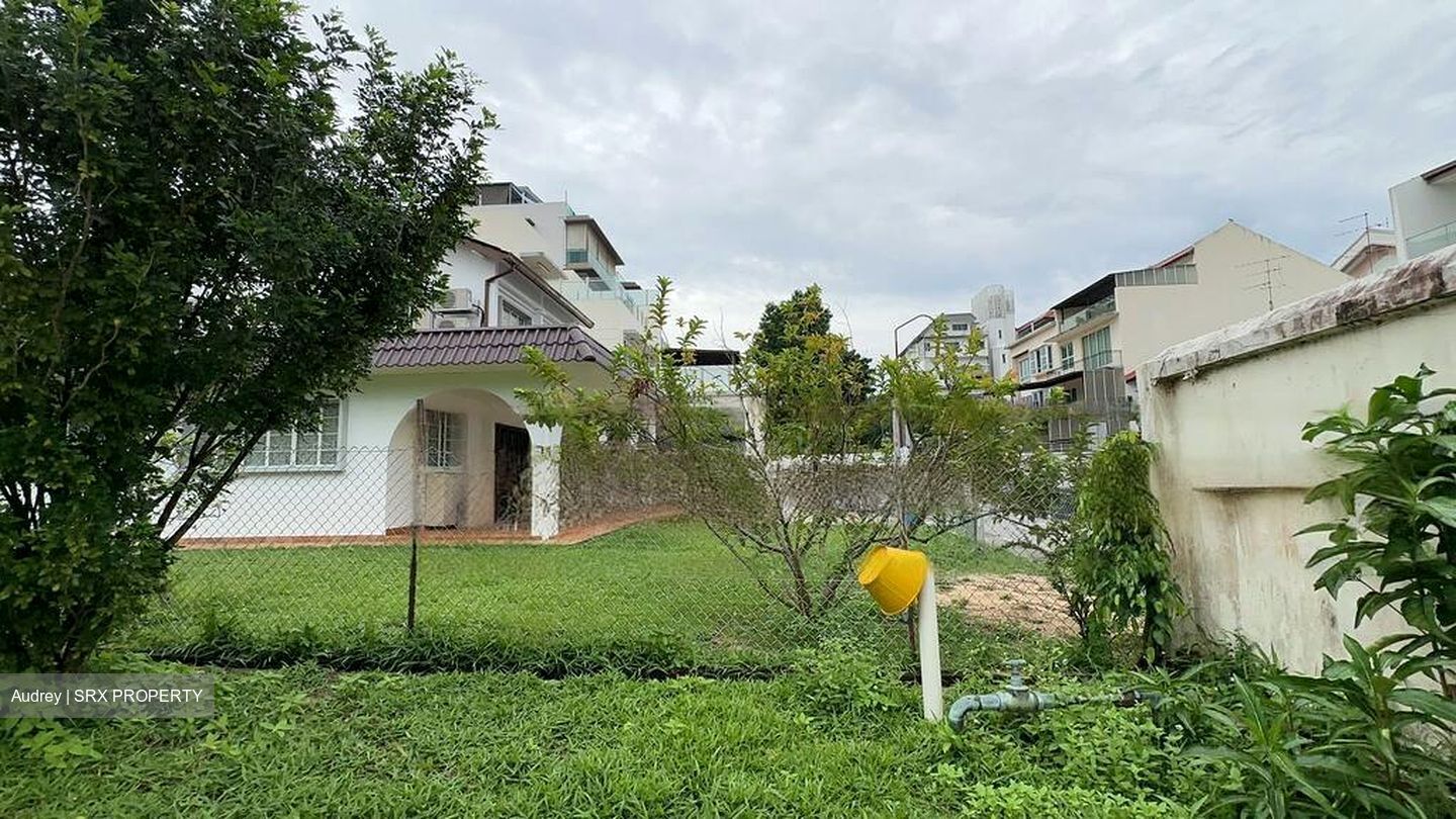 Rosyth Avenue (D19), Semi-Detached #477393001